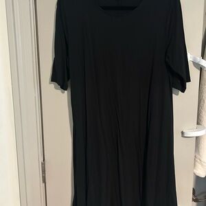 Old Navy Classic Short Sleeve Dresses 2 included in sale black and gray